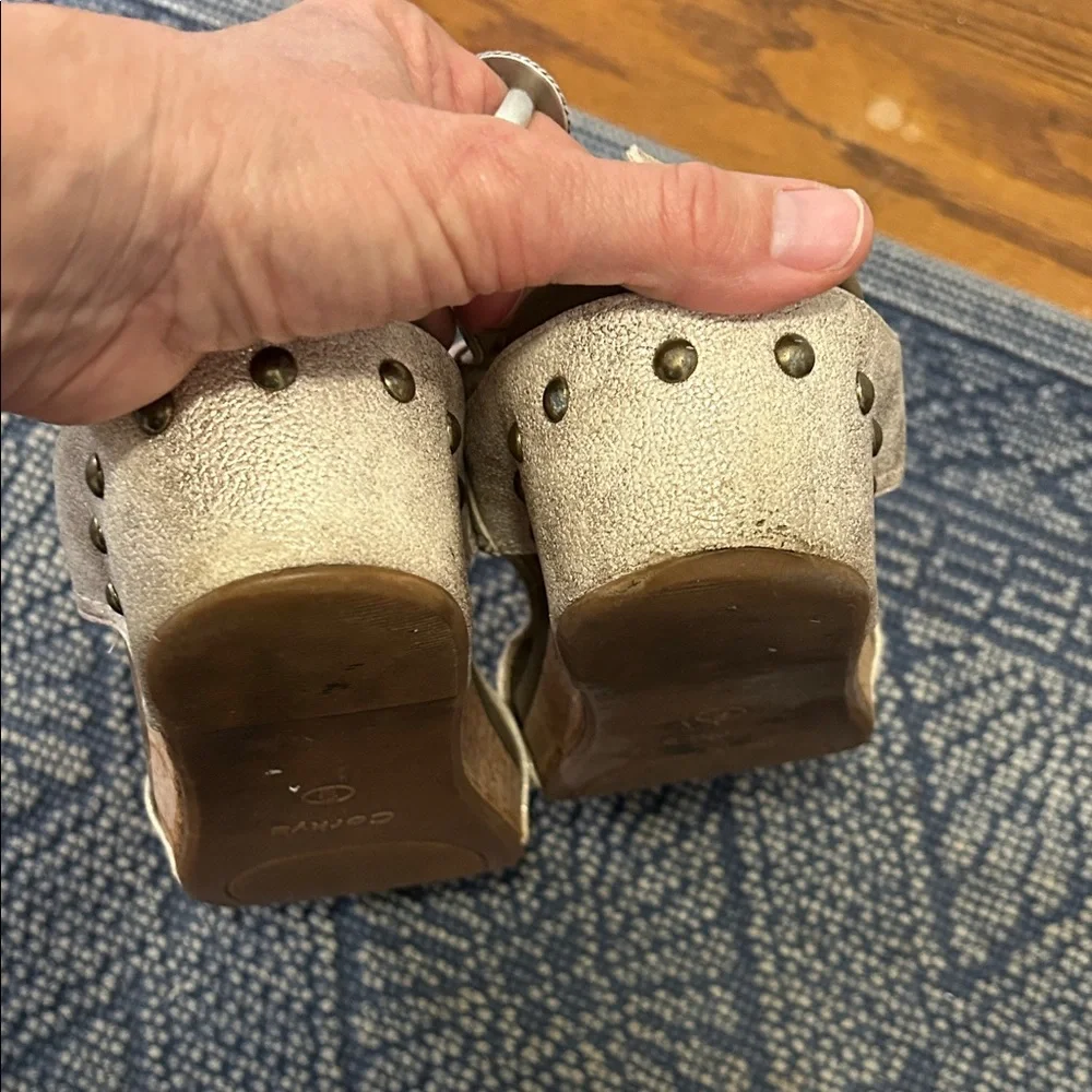 Boutique by Corkys Sandals Women’s 9 Metallic Gold Slingback Open Toe Minimal - Picture 9 of 13